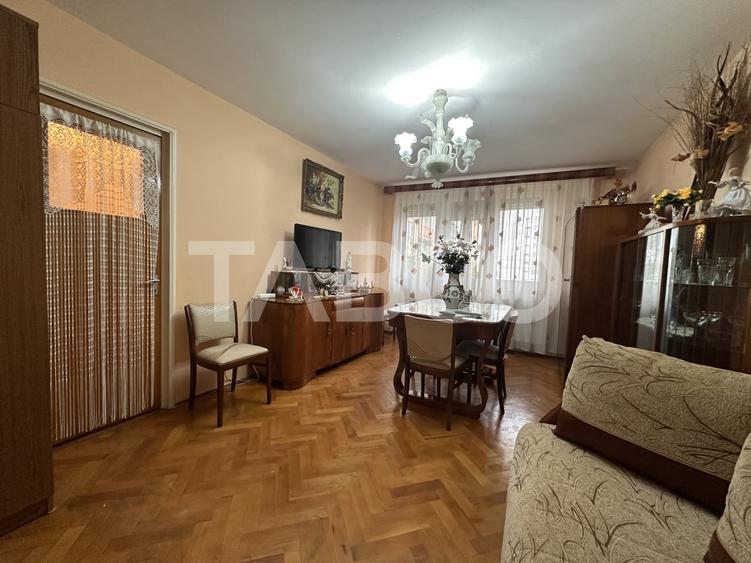 Apartament cu 2 camere decomandat, mobilat în Mihai Viteazul