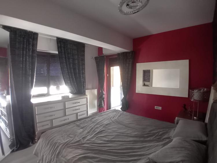 Apartament cu 3 camere semidecomandat, mobilat în Alba Iulia