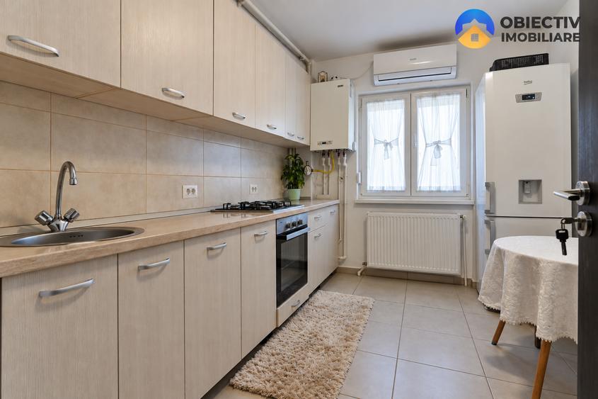 Apartament cu 2 camere decomandat în Precista