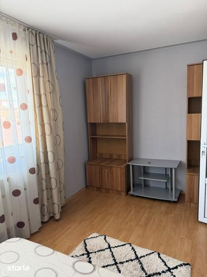 Apartament cu 2 camere semidecomandat în Florilor