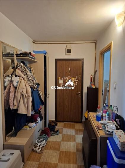 Apartament cu 3 camere decomandat în Dristor