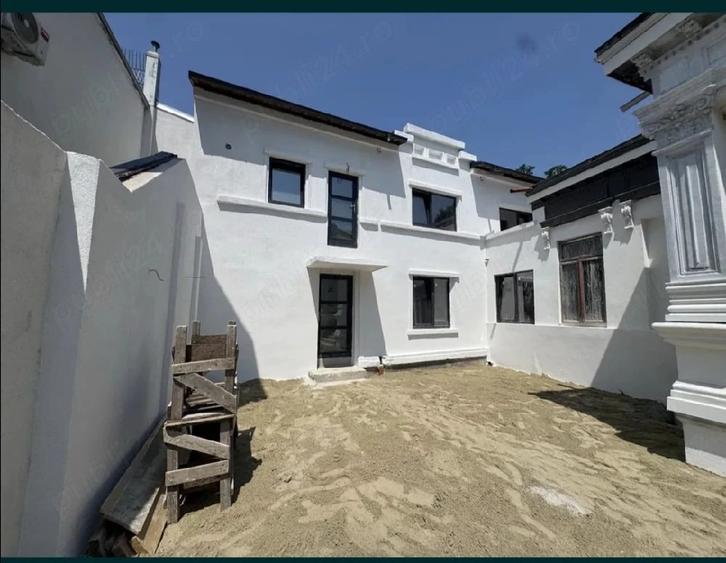 Casă cu 2 camere cu Teren 380 Mp în Gării