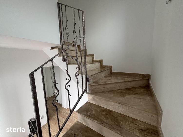 Casă cu 4 camere cu Teren 220 Mp în Central