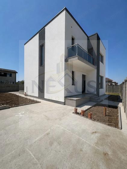 Casă cu 4 camere cu Teren 450 Mp în Berceni