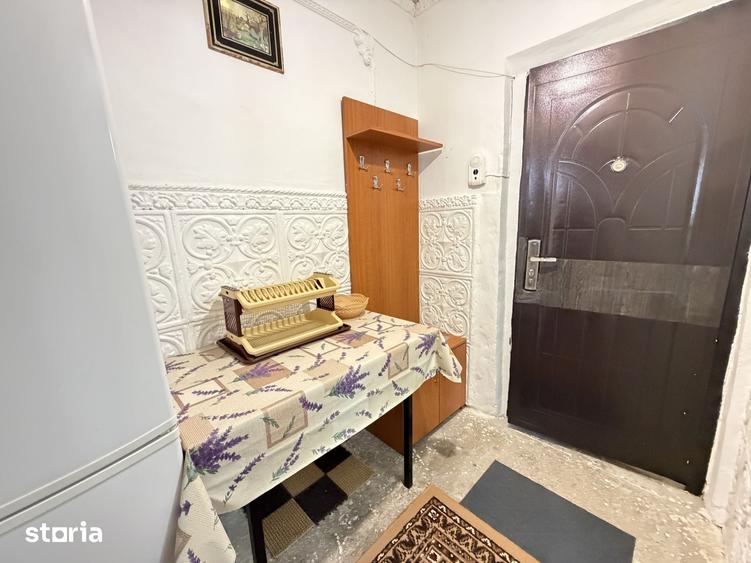 Garsonieră decomandată în Central