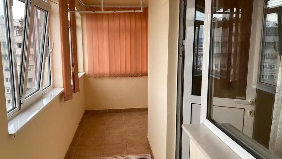 Apartament cu 2 camere decomandat în Frații Golești