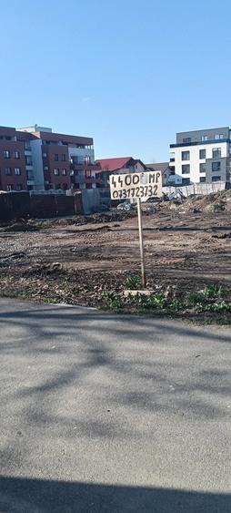 Teren baneasa sisesti stradal 4400 mp.Proprietar - 7