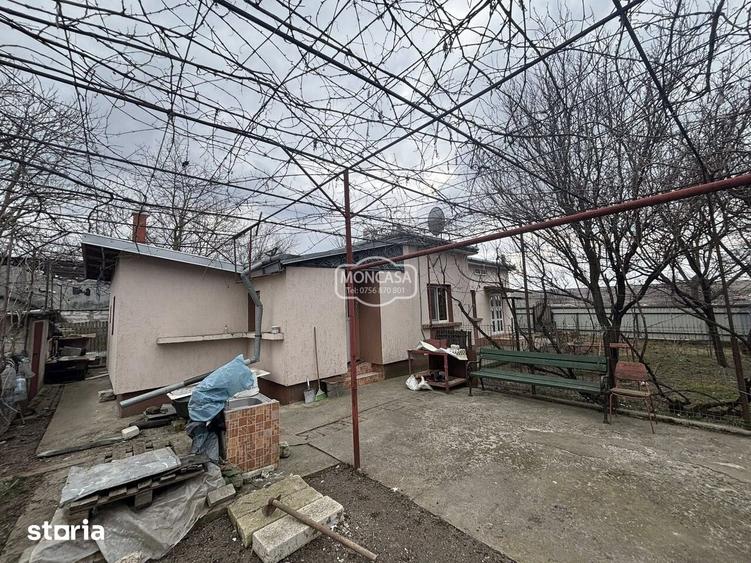 Casă cu 4 camere cu Teren 764 Mp în Central
