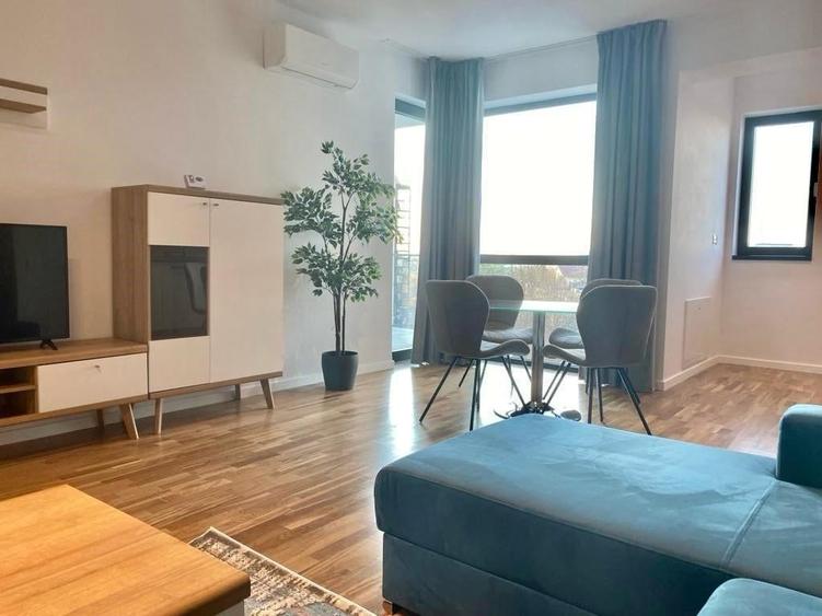 Apartament cu 2 camere decomandat în Aviației