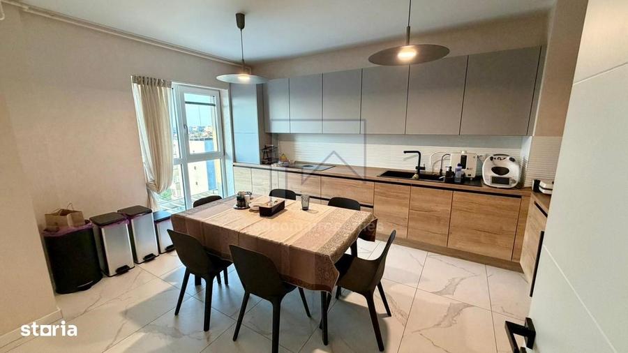 Apartament cu 4 camere în Ultracentral