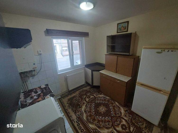 inchiriez apartament 2 camere - 3