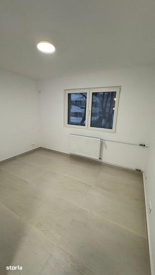 Spațiu comercial, de 54 mp, în Drumul Taberei
