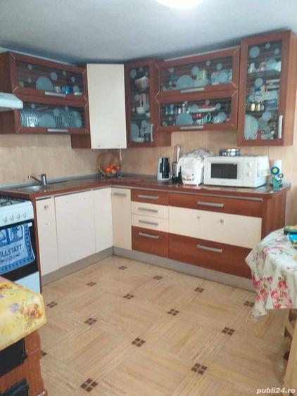 Casă cu 4 camere cu Teren 3800 Mp în Sălcioara