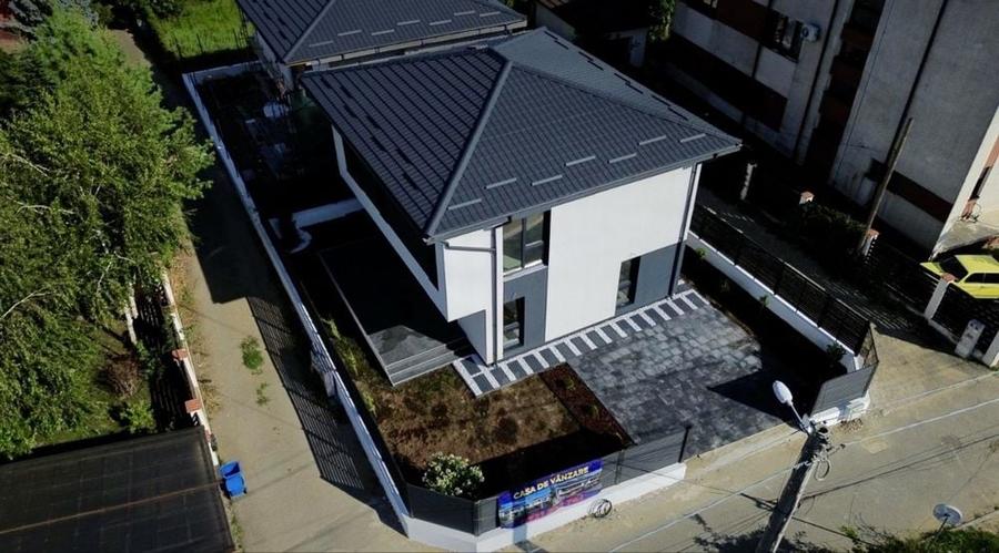 Casă cu 4 camere cu Teren 360 Mp în Central