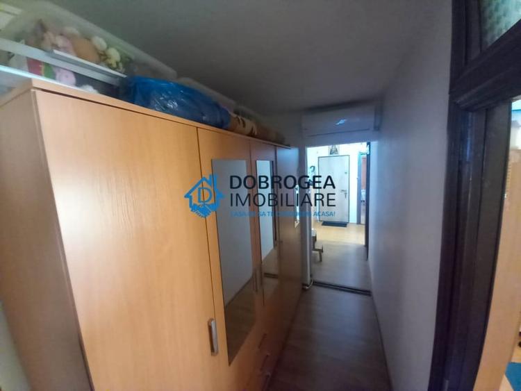 Apartament cu 3 camere decomandat, mobilat în C5