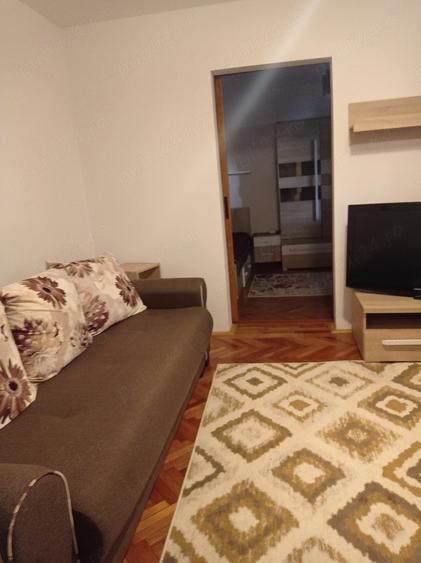 Apartament cu 2 camere decomandat în Micro 19
