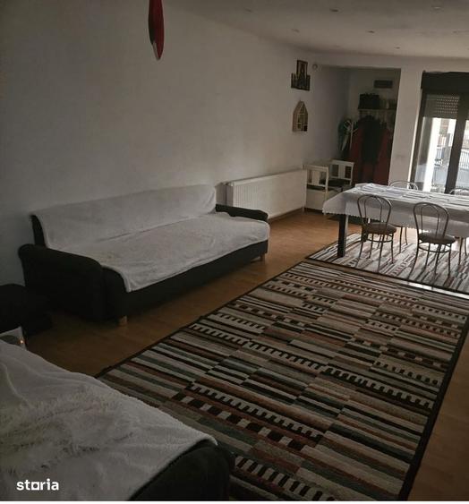 Casă cu 4 camere cu Teren 945 Mp în Central