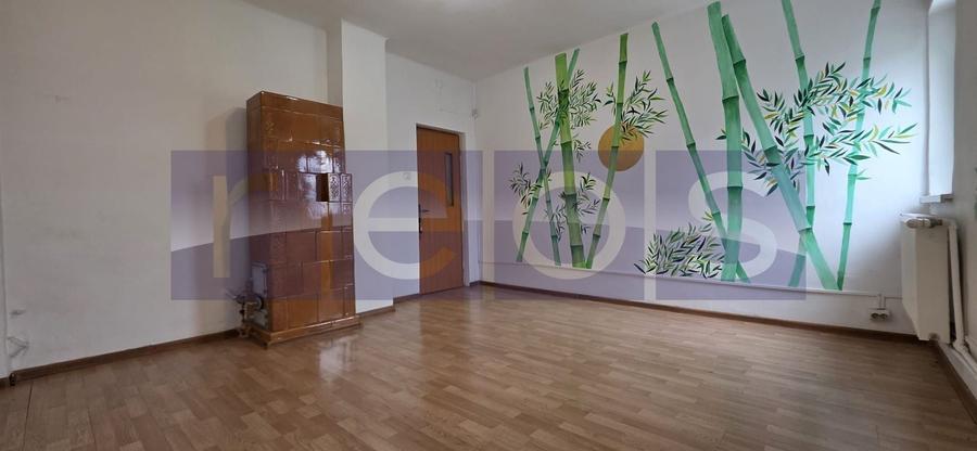 Apartament cu 5 camere decomandat în Dorobanți