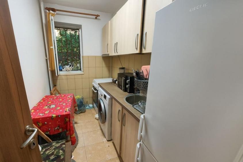 Apartament cu 3 camere decomandat, mobilat în Theodor Pallady