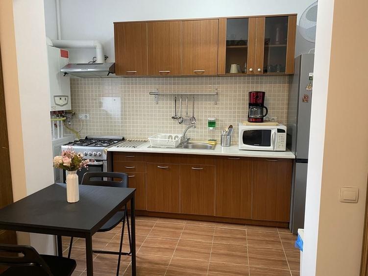 Apartament cu 2 camere decomandat în Rahova