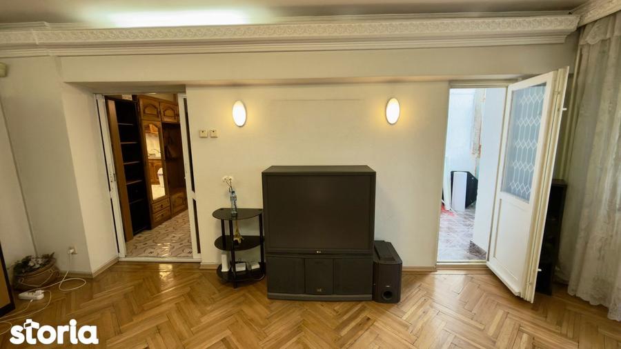 Apartament cu 5 camere decomandat, mobilat în Militari