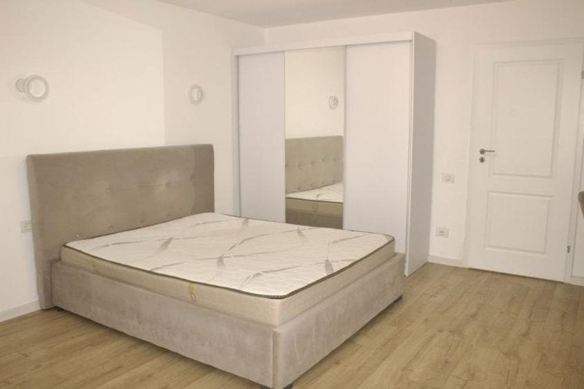 Investie garsoniera etaj 5 zona metrou Favorit - 1