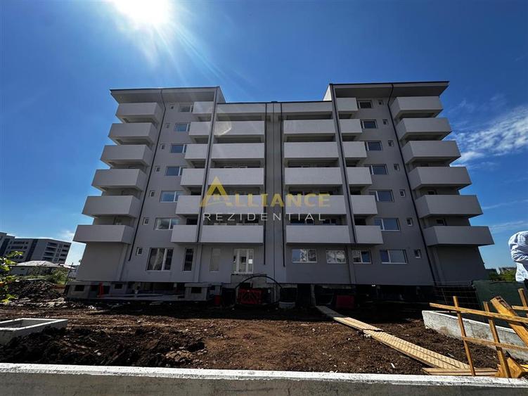 Apartament cu 3 camere decomandat în Metalurgiei