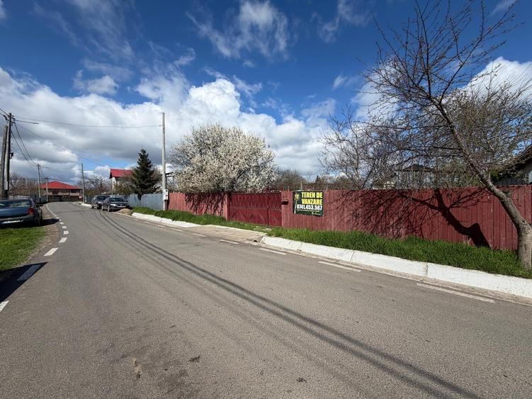 Teren agricol intravilan de 1100 mp, în Vânători