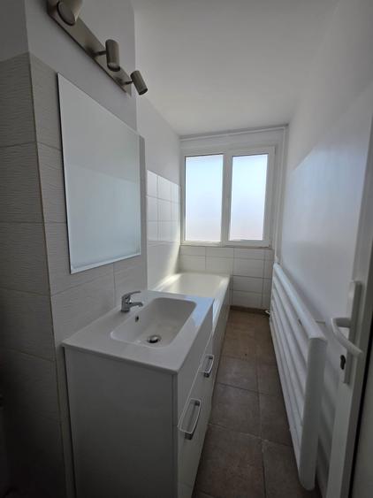 Apartament cu 2 camere semidecomandat în Tineretului