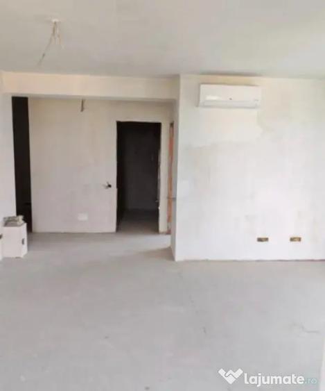 Apartament cu 2 camere semidecomandat în Andrei Mureșanu