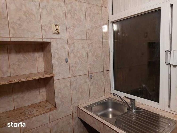 Apartament cu 2 camere decomandat în Rahova