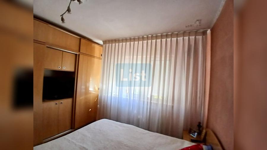 Apartament cu 3 camere decomandat în Lăpuș