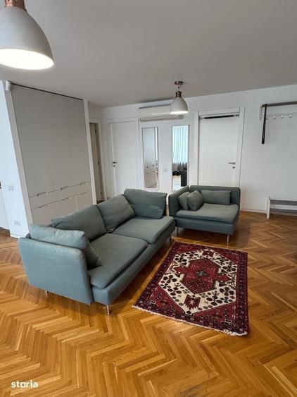 Apartament cu 4 camere în Victoriei