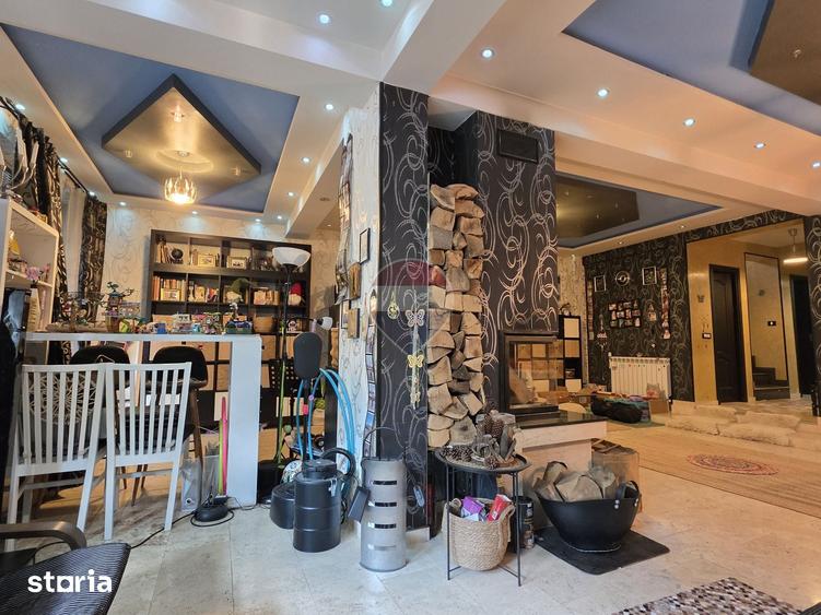 Casă cu 5 camere cu Teren 233 Mp în Central