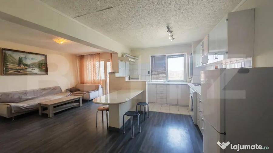 Apartament cu 3 camere decomandat în Nufărul
