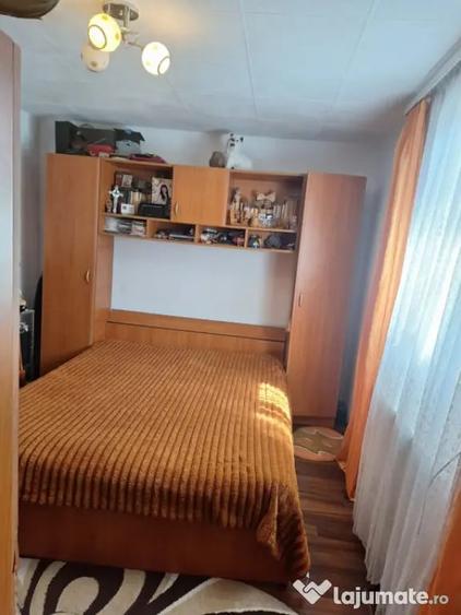 Apartament cu 2 camere decomandat în Bariera Vâlcii