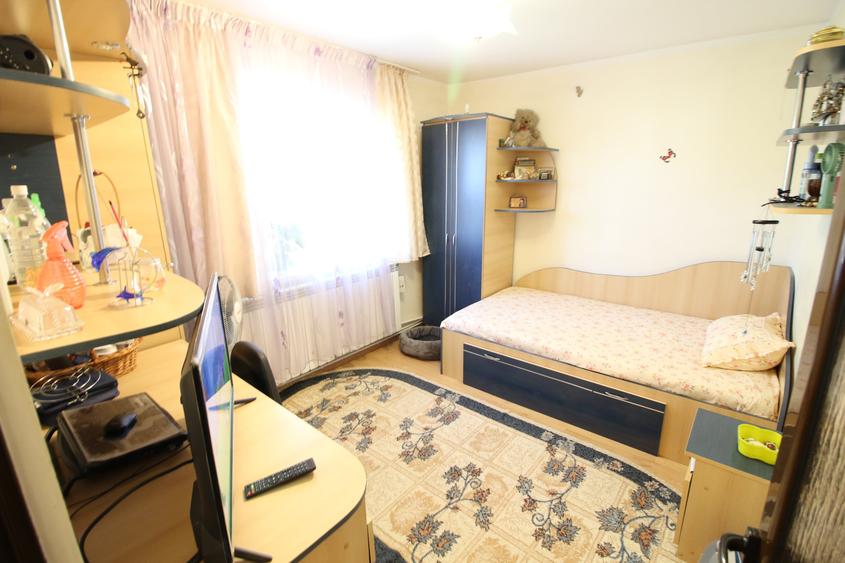 Apartament cu 2 camere semidecomandat în Micro 40