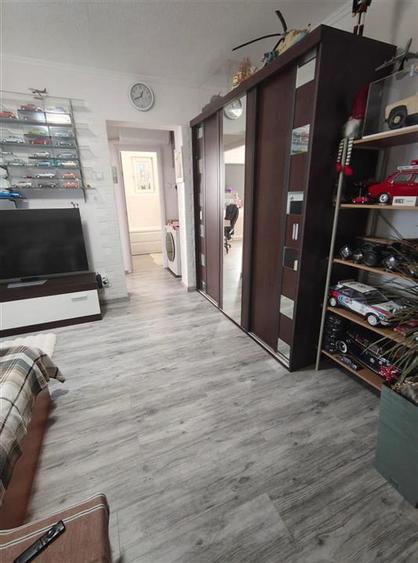Apartament cu 2 camere semidecomandat în Tătărași
