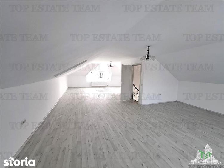 Casă cu 7 camere decomandat cu Teren 720 Mp în Crevedia