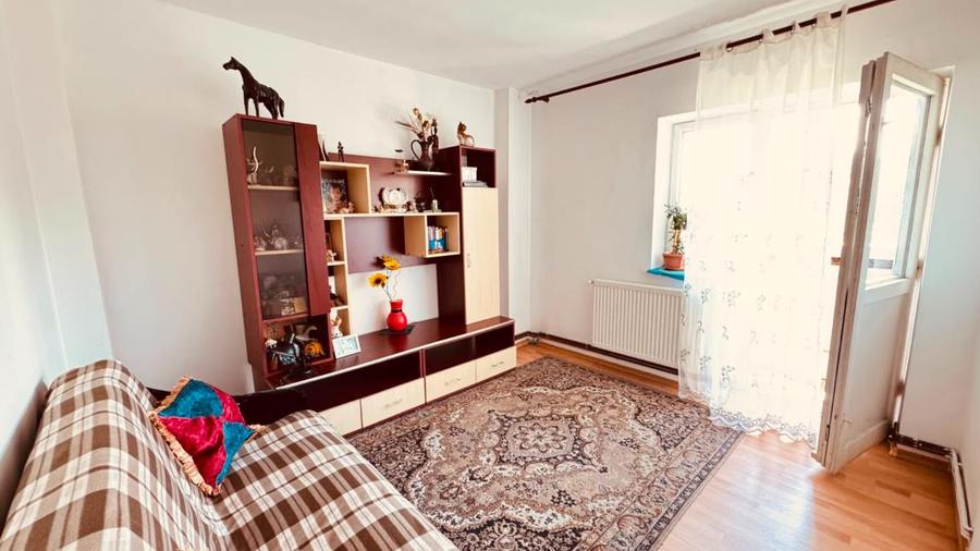 Apartament cu 2 camere decomandat, mobilat în Răcădău