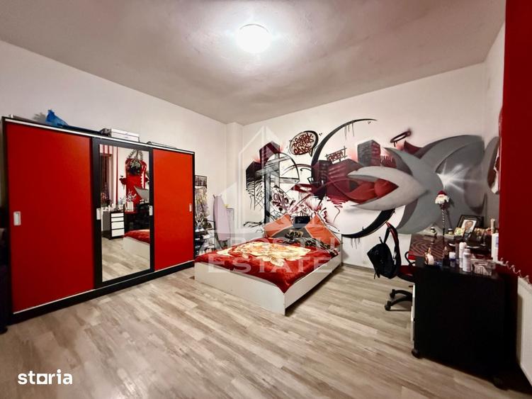 Casă cu 5 camere decomandat cu Teren 103 Mp în Fabric