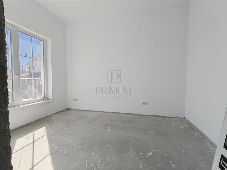 Duplex cu 5 camere cu Canalizare în Moșnița Veche