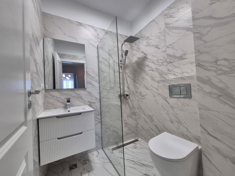 Apartament cu 2 camere decomandat în Tătărași