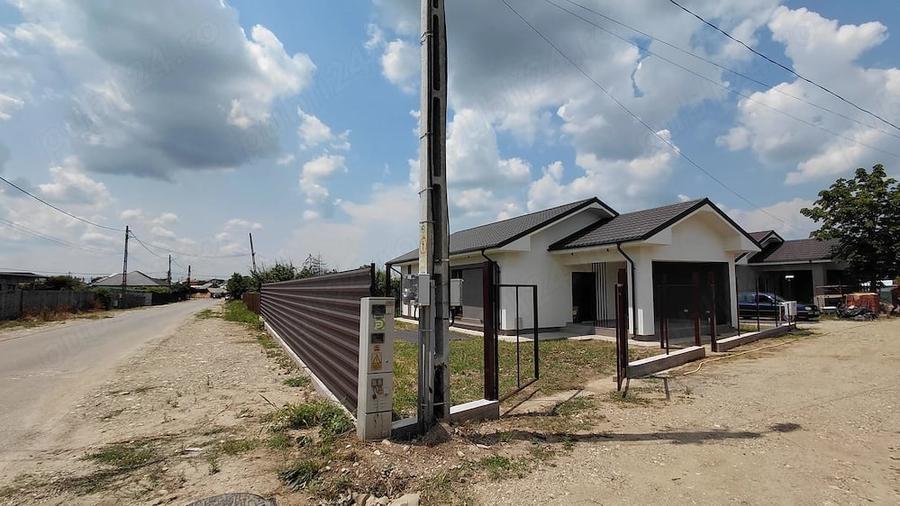 Casă cu Teren 350 Mp în Bradu