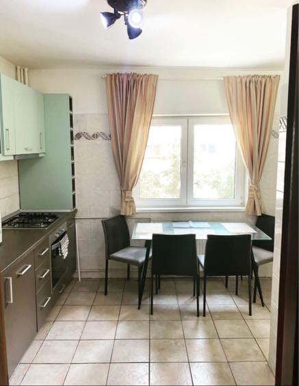 Apartament cu 3 camere decomandat, mobilat în Vitan Mall