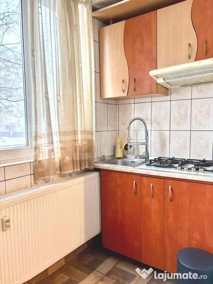 Apartament cu 4 camere decomandat în Sânmartin
