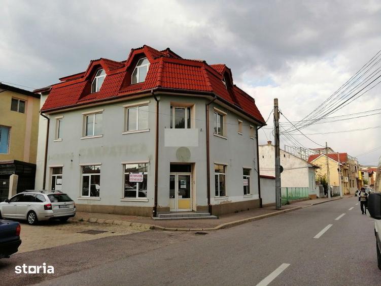 Spațiu comercial, de 600 mp, în Central