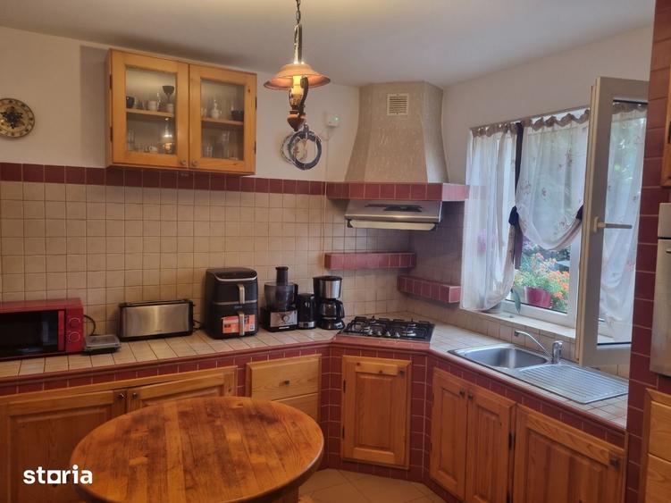 Casă cu 5 camere cu Teren 505 Mp în Șelimbăr
