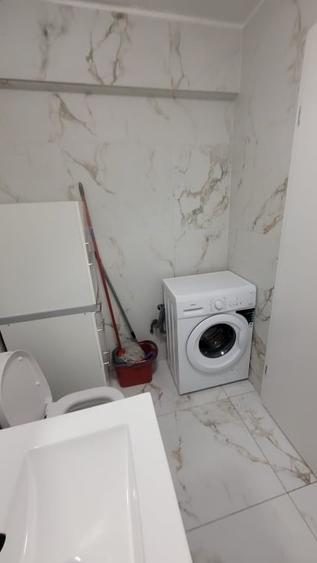 Apartament cu 2 camere semidecomandat, mobilat în Berceni
