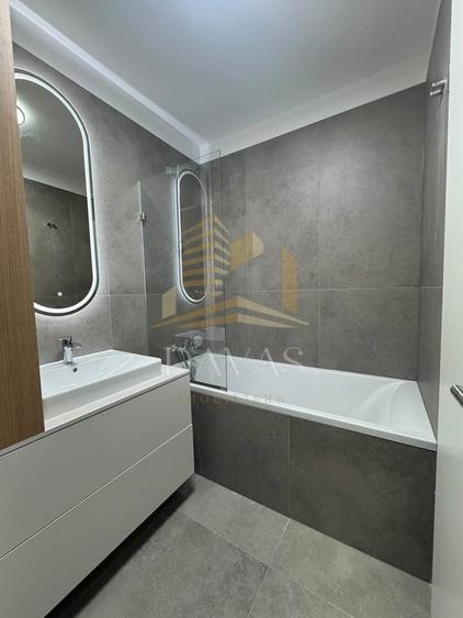 Apartament cu 2 camere semidecomandat, mobilat în Gară
